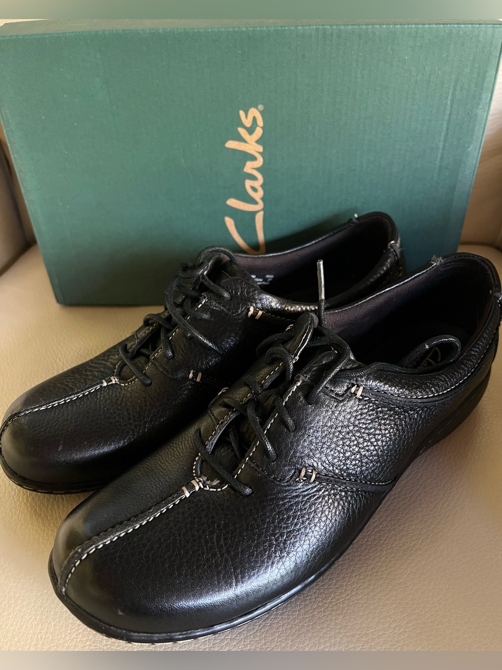 Clarks Bendables Beals Black Tumbled Leather Comfort Shoes Size 10 M NIB